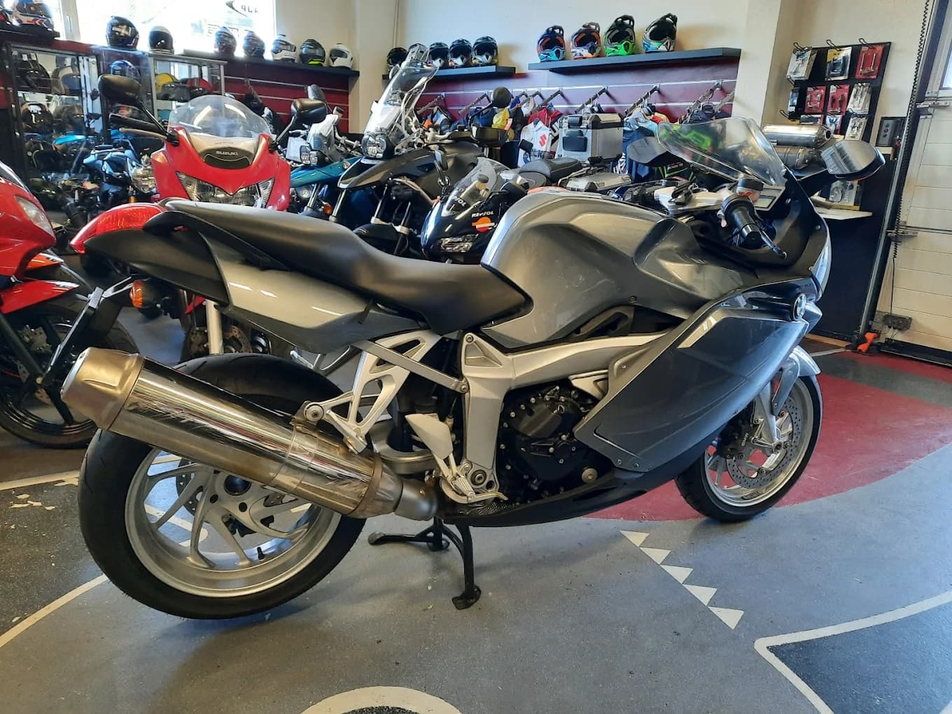 Gallery image